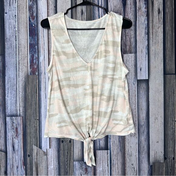 |EUC| LUCKY BRAND Sleeveless Camo Tie Front Top - Picture 1 of 6